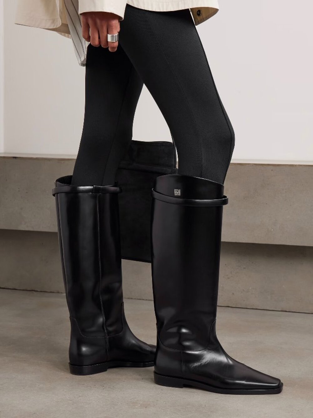 Toteme Riding Boots in Black, size 39